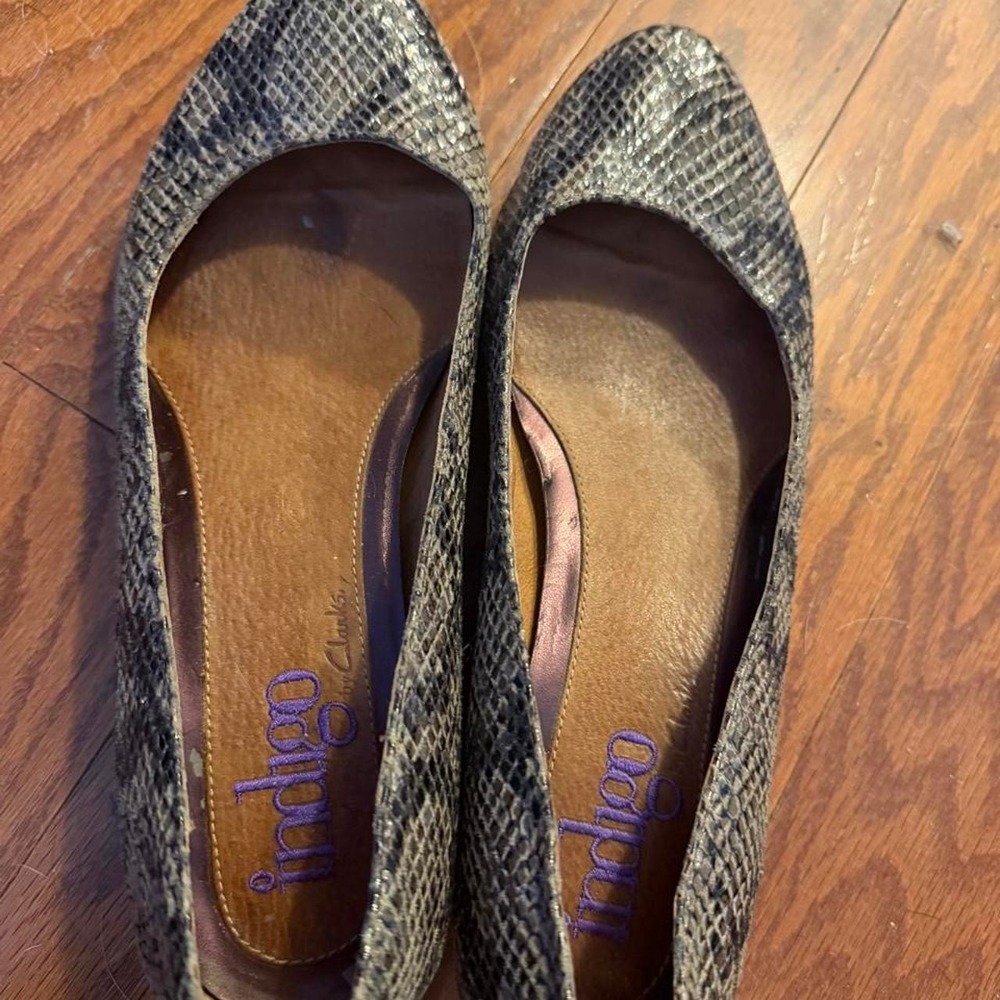Clarks snakeskin flats